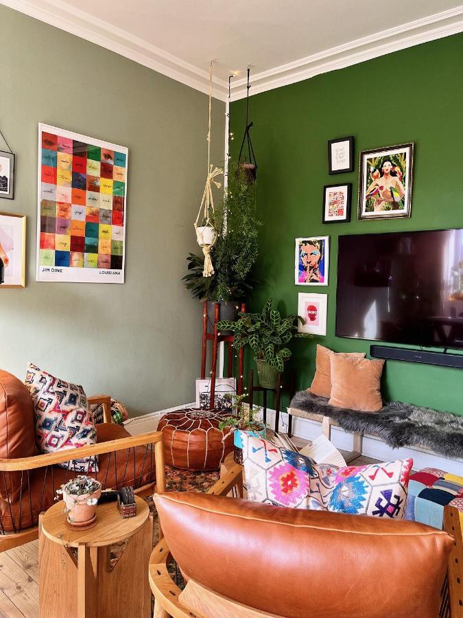 Oasis Hideaway Midst Center Apartment *
